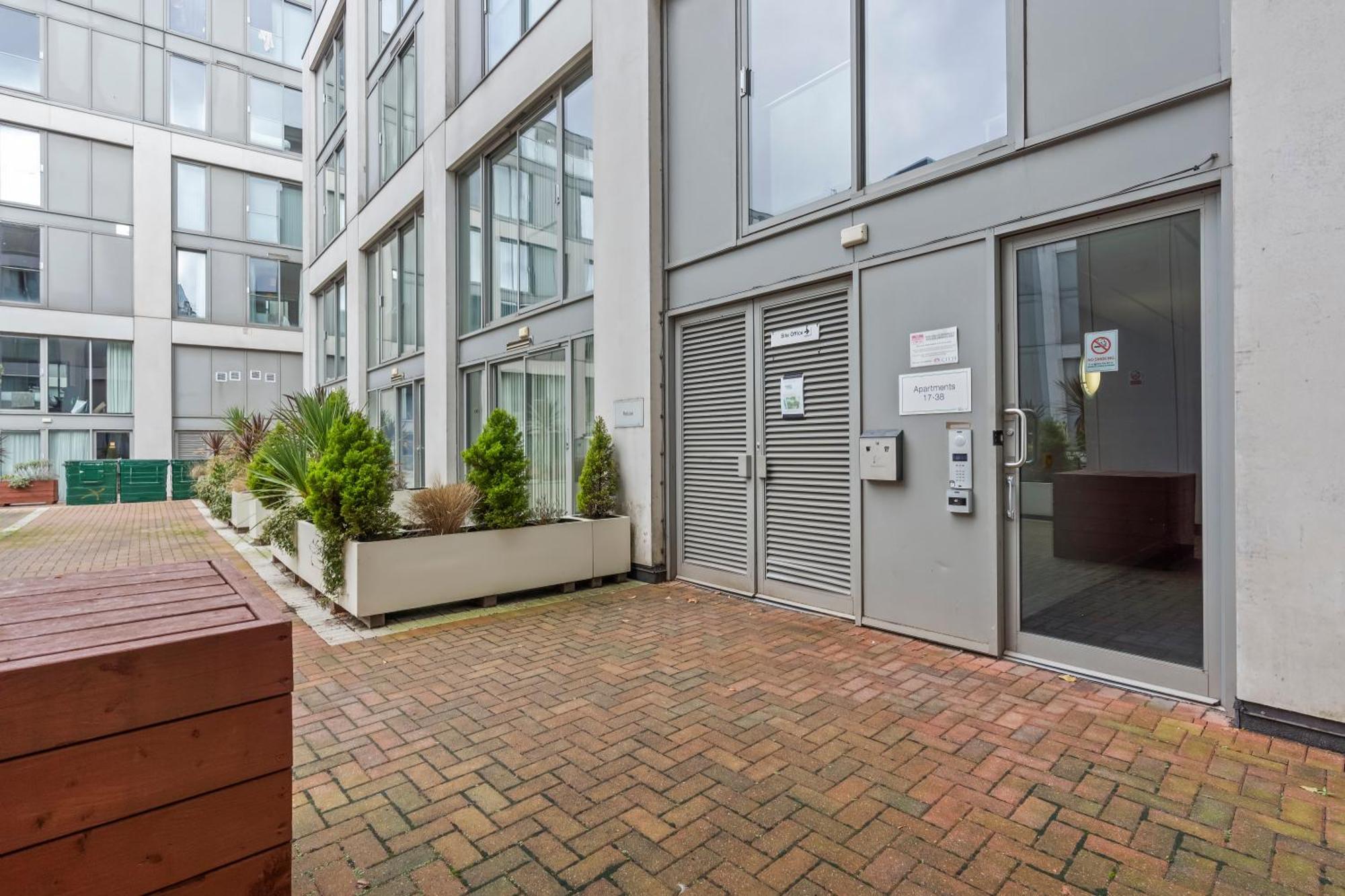 Heart Of City Centre Luxury Apartment With Secure Underground Parking Birmingham Extérieur photo